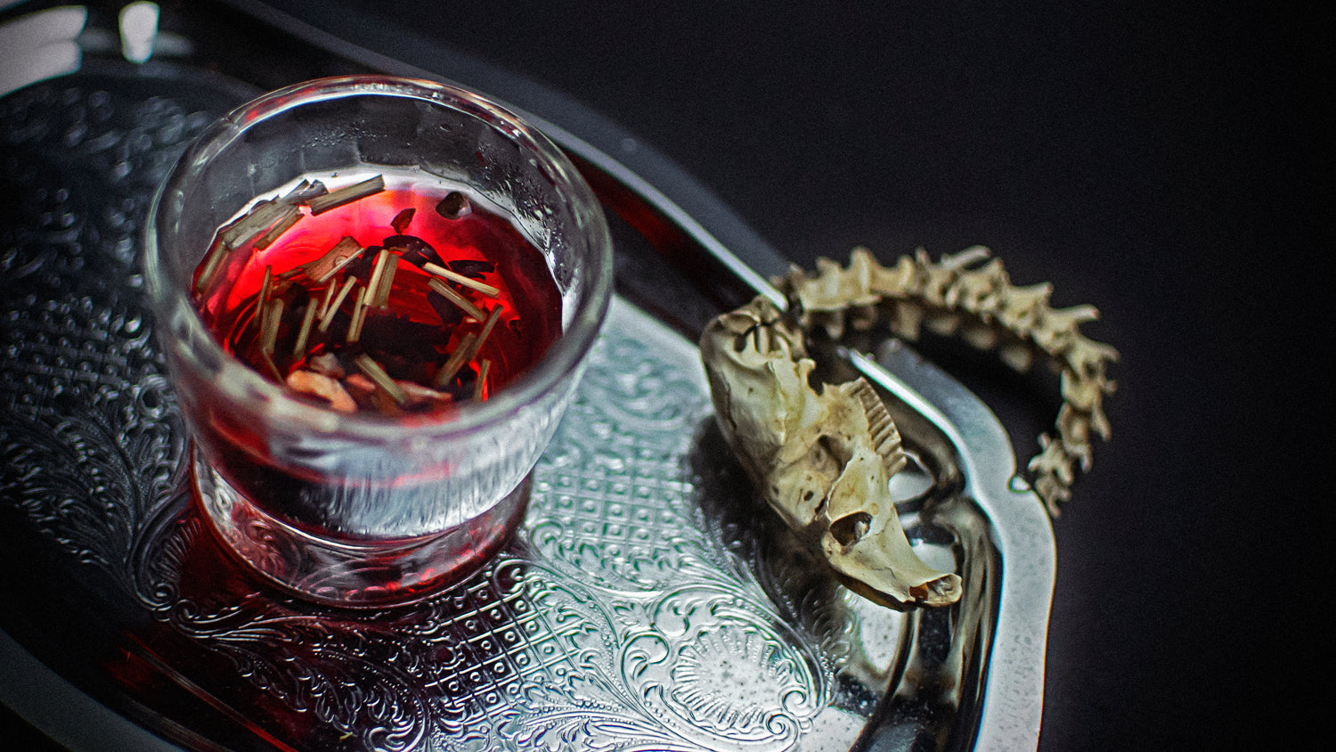 A Tea Noir Apothecary